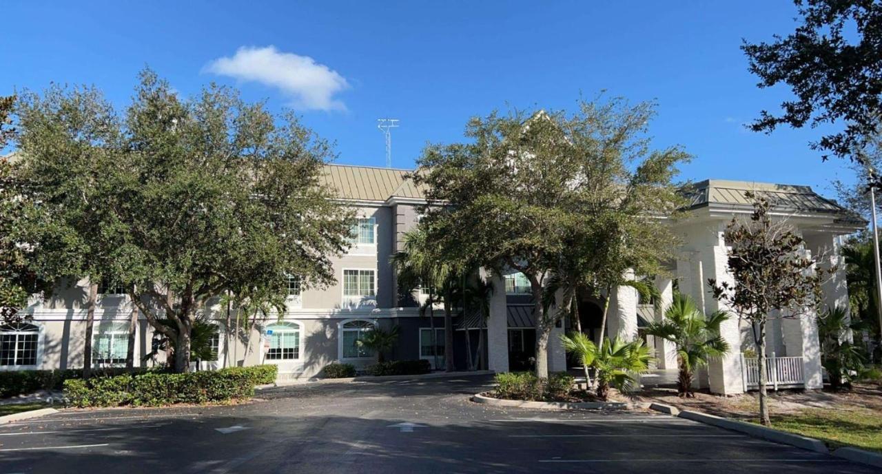 Surestay Plus Hotel By Best Western Vero Beach Eksteriør bilde